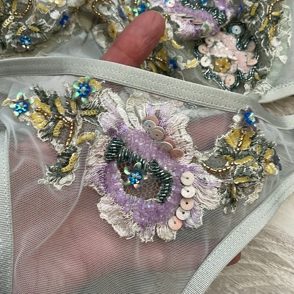 NWOT Taryn Winters Bespoke Floral Sequin Beaded Bra Thong Set 32C S - Picture 6 of 10